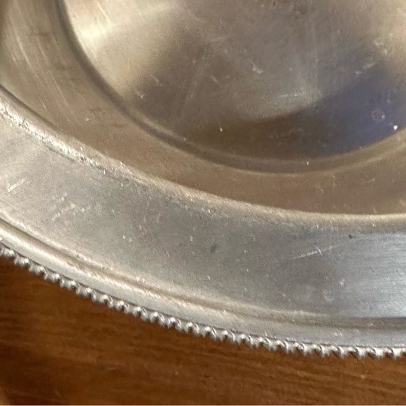 BW Buenilum Aluminum Round Covered Serving Dish - Picture 6 of 8